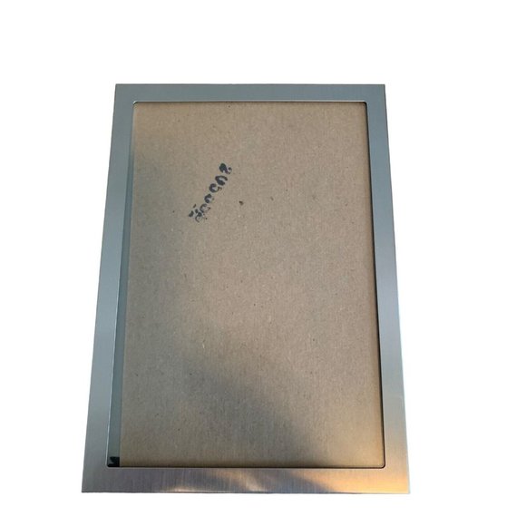 Vintage Brushed Silver Metal Picture Frame 5” X 7” Squared Edges - Picture 1 of 10